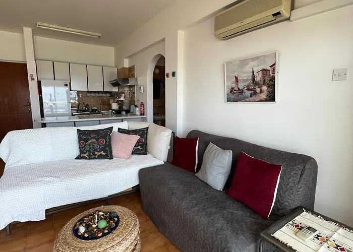 Beachfront Retreat! *